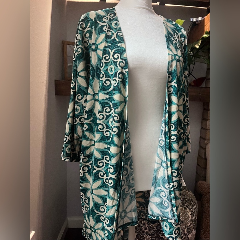 Lularoe Lindsey Teal & Cream Patterned Kimono Cardigan